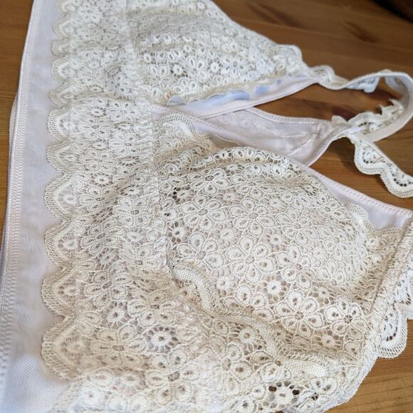 AERIE Lace floral wireless bralette size Medium NEW B020 - Picture 7 of 8